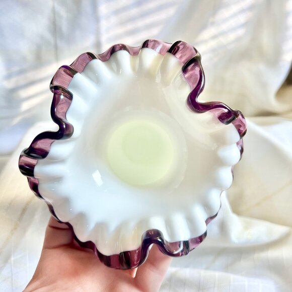 Vintage Fenton Milk Glass Spanish Lace Vase, Hand Painted Vintage Fenton vase - Picture 5 of 10